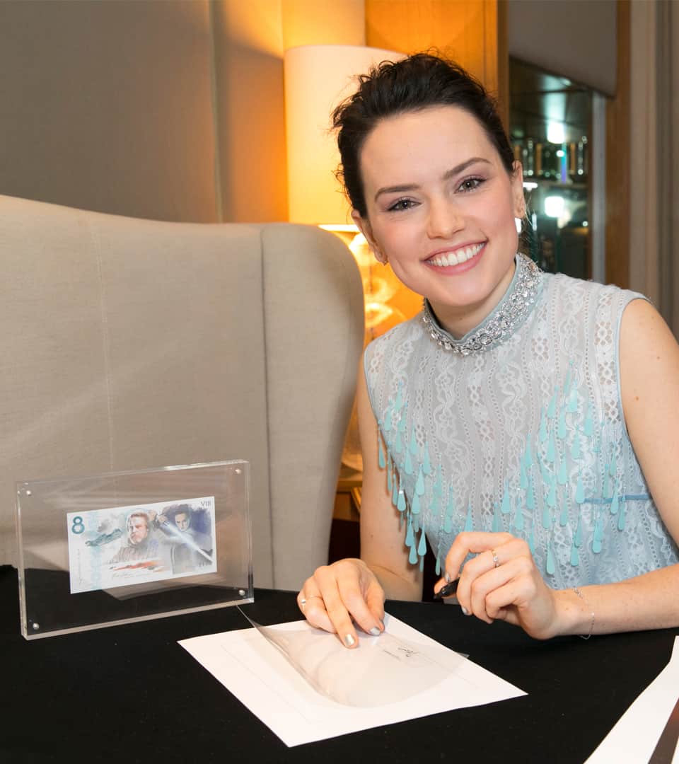 sw-great-laurairvine-daisyridley2